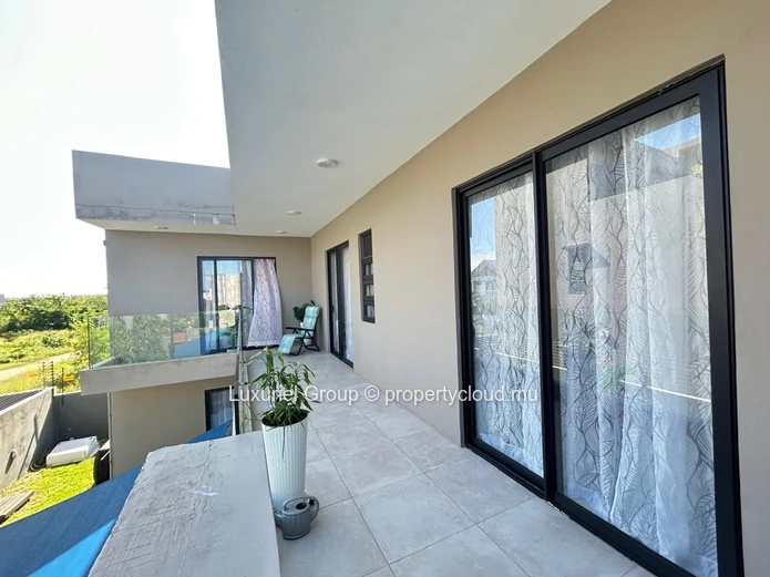 Contemporary 3-Bedroom House in Pereybere – Exclusive Boutique Development