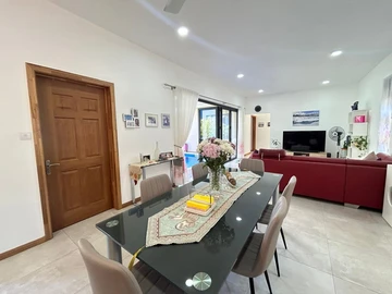 4 Bedroom Villa