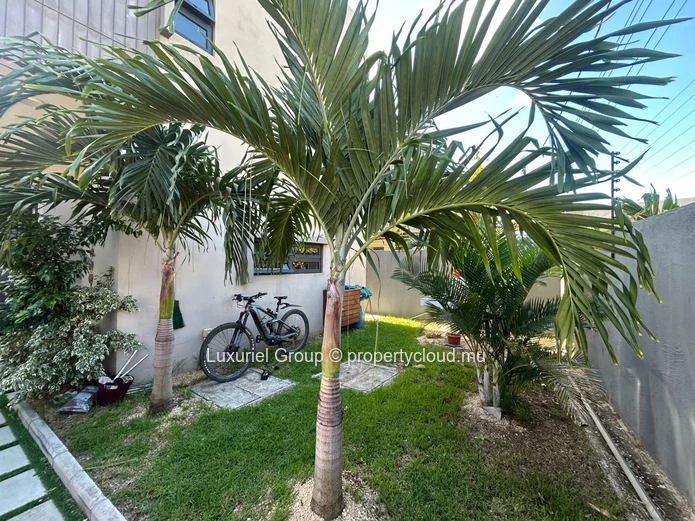 Contemporary 3-Bedroom House in Pereybere – Exclusive Boutique Development
