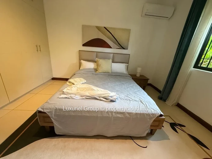 High-End Villa With Ensuite Bedrooms & Tropical Garden