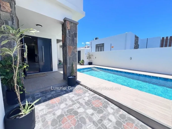 4-Bedroom Villa With Private Pool In Grand Baie