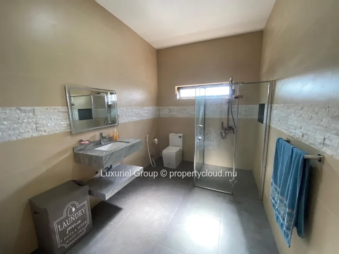 Beautiful 2-Bedroom Apartment in Exclusive Villa