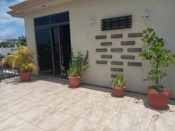 5 Bedroom Villa