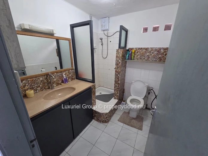 Cozy 3-Bedroom Villa Available Now in Grand Baie