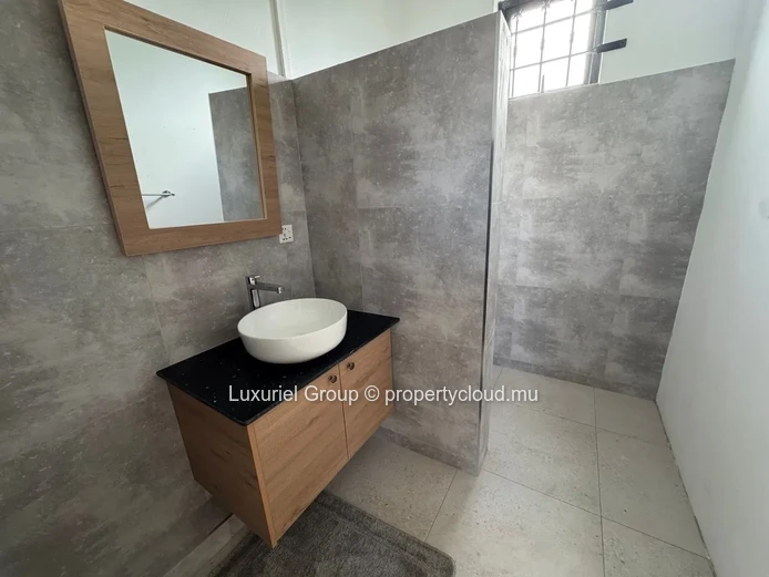 Contemporary 3-bedroom villa with private pool in Grand Baie