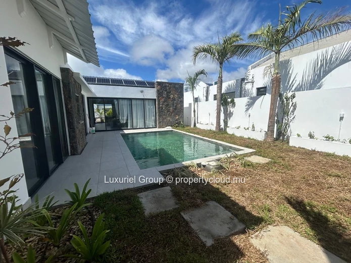 Stylish Modern Villa, Pool and Garden