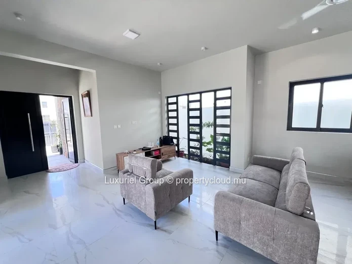 4-Bedroom Villa With Private Pool In Grand Baie