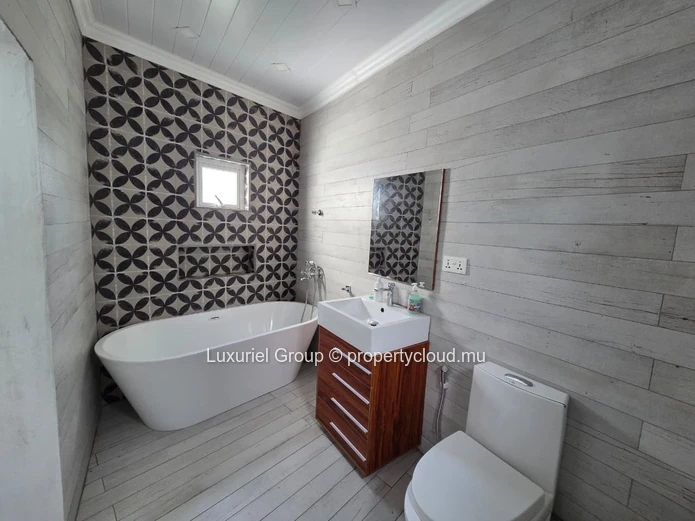 Spacious Two-Level Villa Close To The Beach