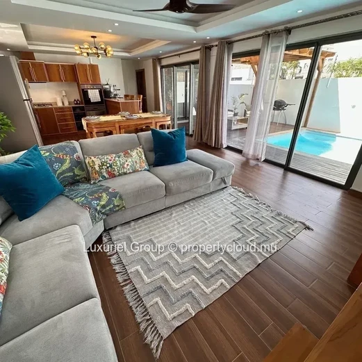 Dream Villa In Pereybere – Style, Space And Tranquility