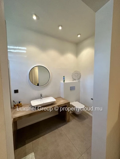  Contemporary 4-Bedroom Villa with Private Pool 
