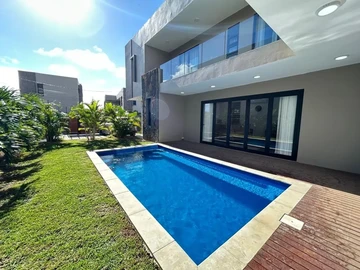 4 Bedroom Villa