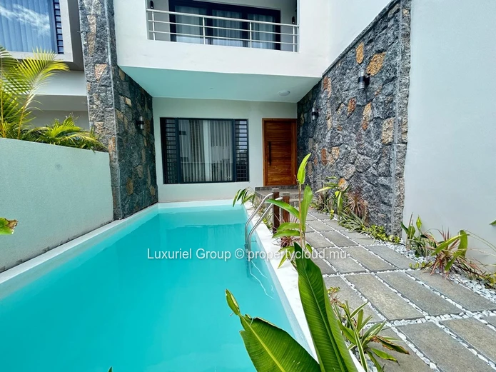 Stunning 4-Bedroom Home with Pool – Grand Baie