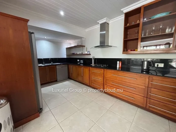 Private Oasis In Pereybere – Villa With Pool In A Secure Residence