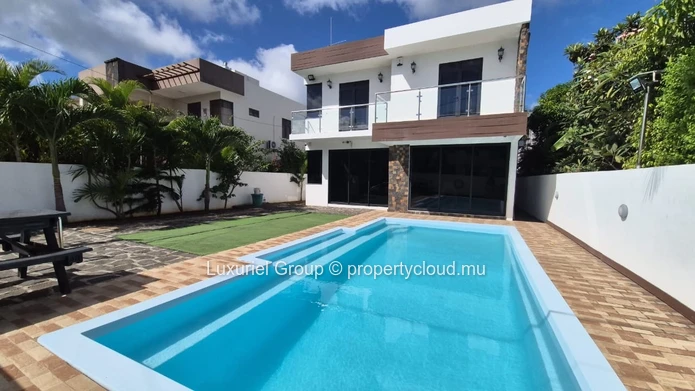 Bright Luxury Villa for Sale in Trou aux Biches – Quiet and Peaceful Area