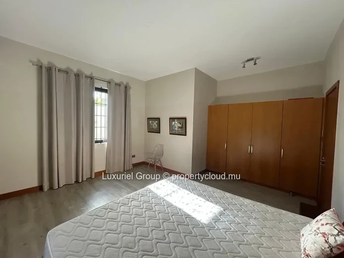 Prestige House for Rent – Private Estate in Forêt Daruty
