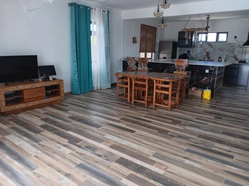 5 Bedroom Villa
