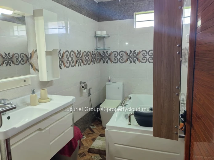 3-Bedroom House for Rent – Grand Baie