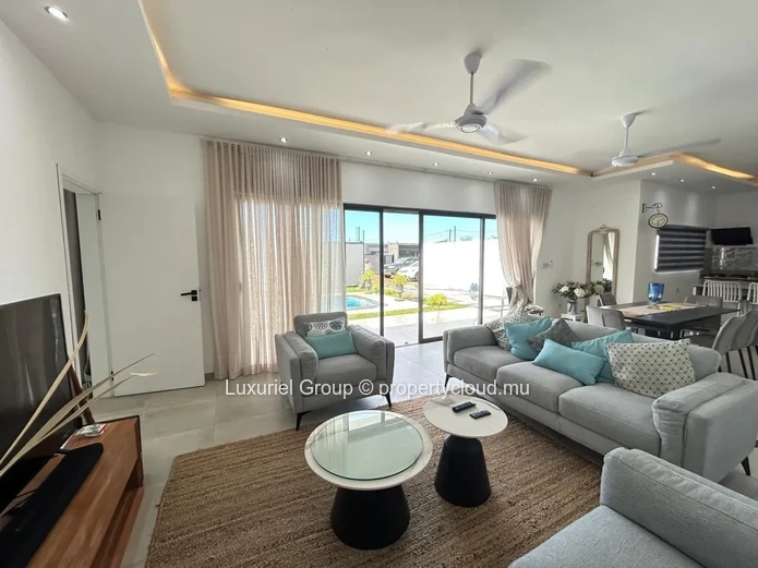 Peaceful and Secure Villa with Pool in the Heart of Grand Baie