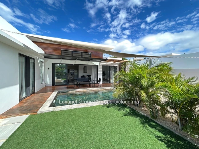 Beautiful 3-Bedroom Villa with Pool and Terrace