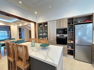 4 Bedroom Villa
