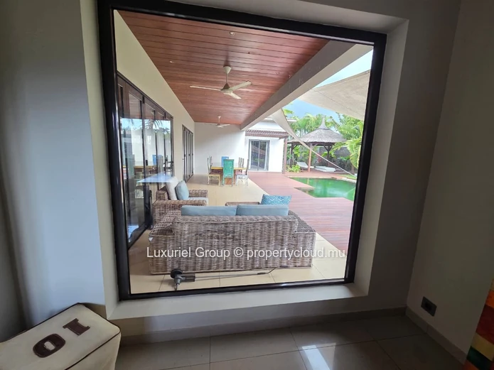 Exceptional Villa In The Heart Of A Secure Estate