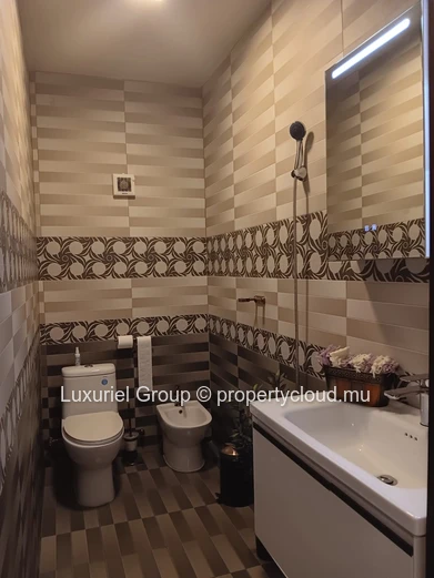 Exclusive Tropical Lifestyle Property