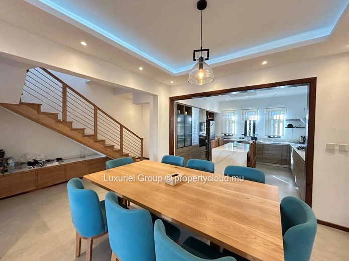 Prestige Villa Rental in Bain Boeuf – Comfort, Space & Security