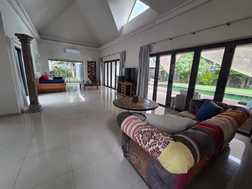 4 Bedroom Villa