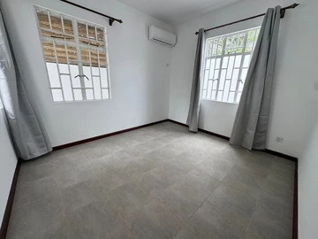 5 Bedroom Villa