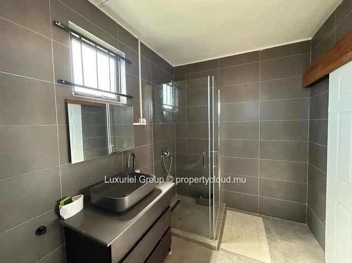 Contemporary Villa with Private Pool and Master Suite – Ideal for Expats