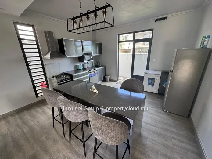 Beautiful 4-Bedroom Villa