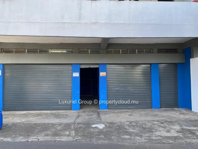 Commercial Building For Long-Term Rent