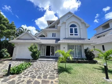 4 Bedroom Villa