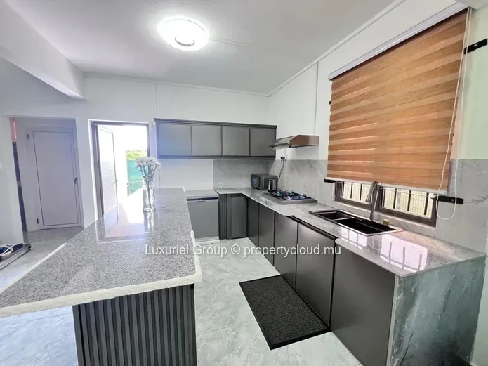Charming Cosy Villa In Grand Baie – 3 Ensuite Bedrooms, Secure And Well Located