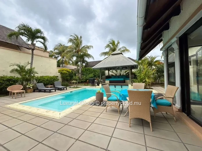 Private Oasis In Pereybere – Villa With Pool In A Secure Residence