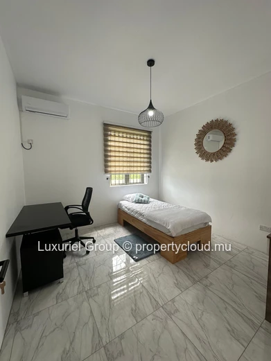 Contemporary 4-Bedroom Villa with Private Pool in Pereybere