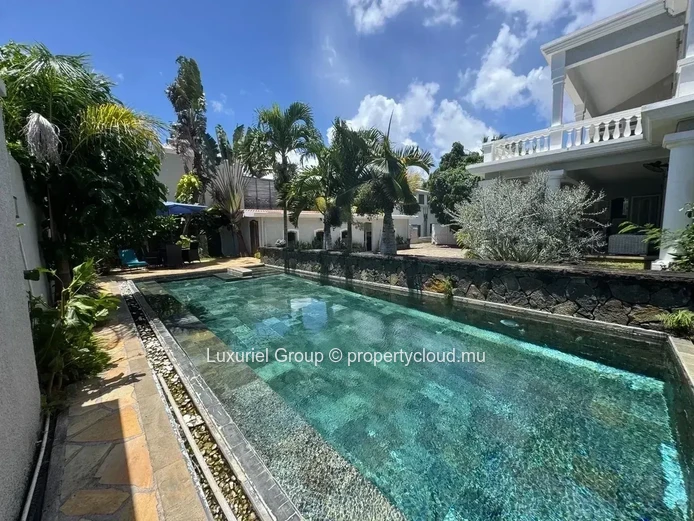 Embrace the Authentic Mauritian Lifestyle in Style