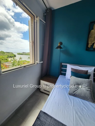 Waterfront Luxury – 2BR En-Suite in Baie du Tombeau