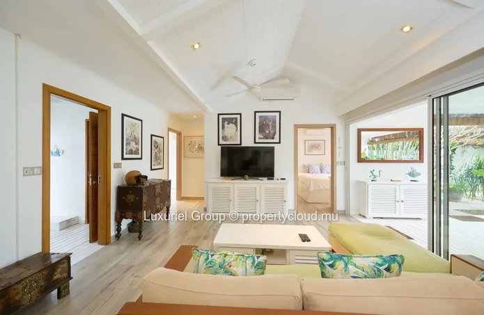 Modern Villa With Pool And Garden – Grand Baie Region