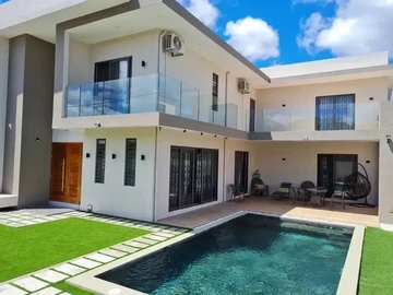 4 Bedroom Villa