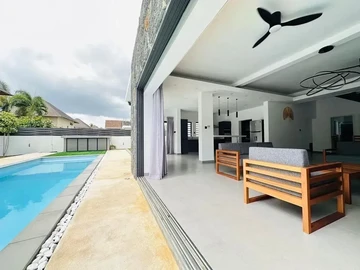 4 Bedroom Villa