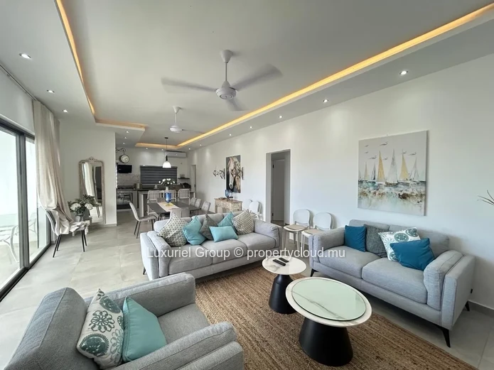 Peaceful and Secure Villa with Pool in the Heart of Grand Baie