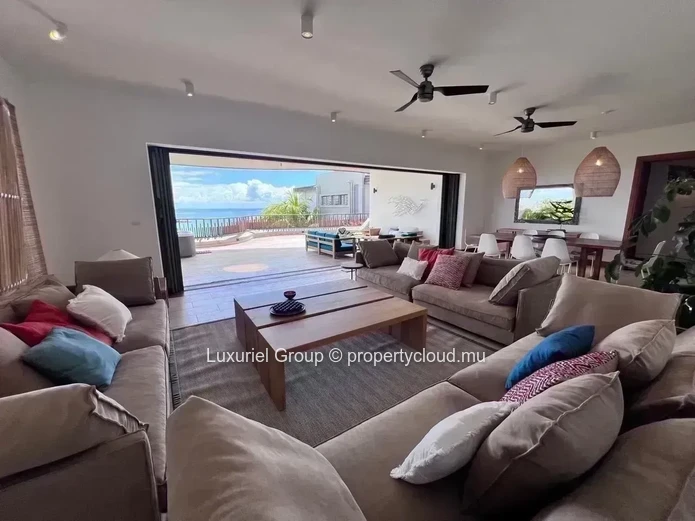 Splendid Penthouse With View Of Coin De Mire