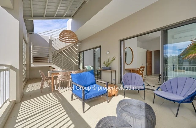 A Rare Tropical Retreat with Private Rooftop Pool in Pereybere