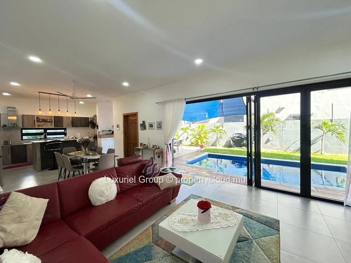 Contemporary 3-Bedroom House in Pereybere – Exclusive Boutique Development
