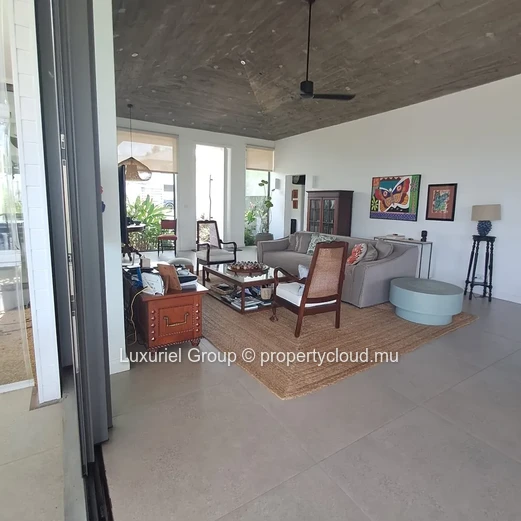 Stunning 4-Bedroom Villa in Secure Mont Piton Estate