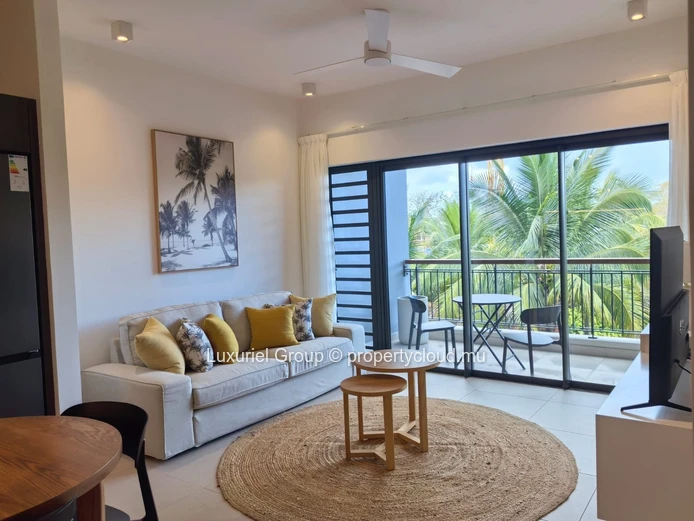 Elegant 3-Bedroom Corner Apartment in Beau Plan