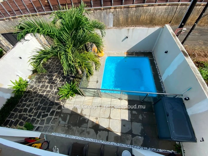 Elegant 3 En-Suite Bedroom Villa with Private Pool