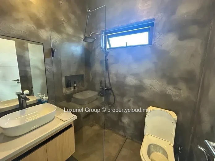 Contemporary 3-Bedroom Villa for Rent in Private Calodyne Residence