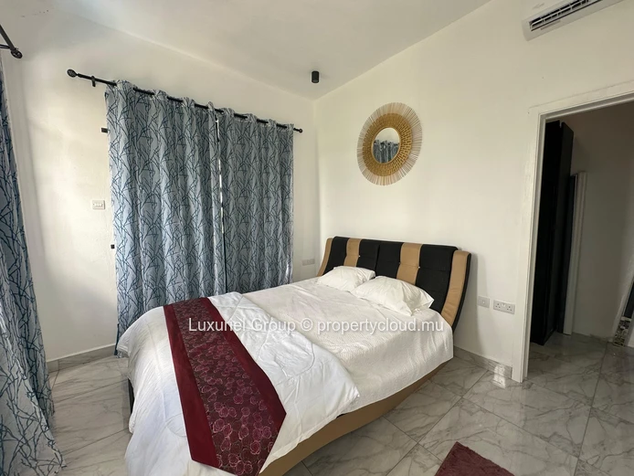 Contemporary 4-Bedroom Villa with Private Pool in Pereybere